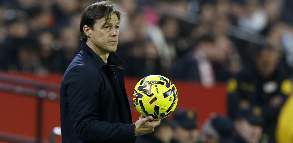 企鹅体育官网-塞维利亚主教练：我们和巴萨差距非常大，现在的他们志在夺冠